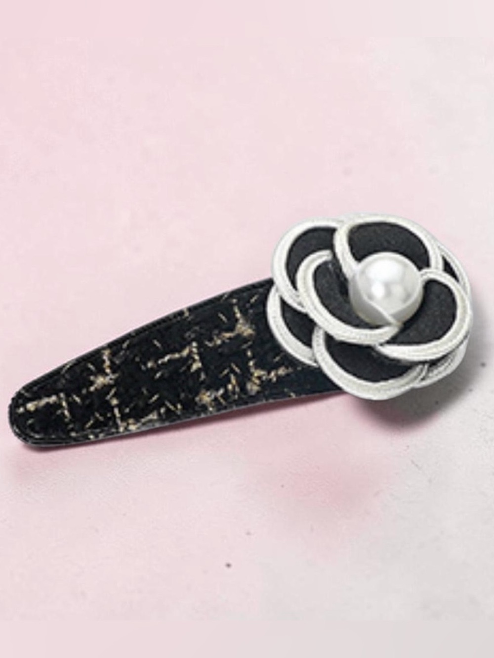 Pearl Floral &Tweed Snap Hair Clip 🦩